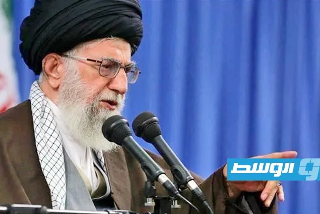 خامنئي في حديثه مع الشعب: الجيش الإيراني سيضع الكيان الصهيوني في وضع مزري. خامنئي في حديثه مع الشعب: الجيش الإيراني سيضع الكيان الصهيوني في وضع مزري.