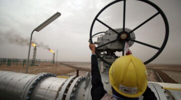 خبير ينبه: تطور النزاع بين إسرائيل وإيران خلال 3 إلى 5 أيام سيكون له تأثير كبير على أسواق الطاقة.