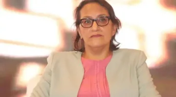 خبيرة اقتصادية لـ«الحرية»: توقعات بانخفاض مرن لسعر الدولار أمام الجنيه في ظل التوترات الإقليمية