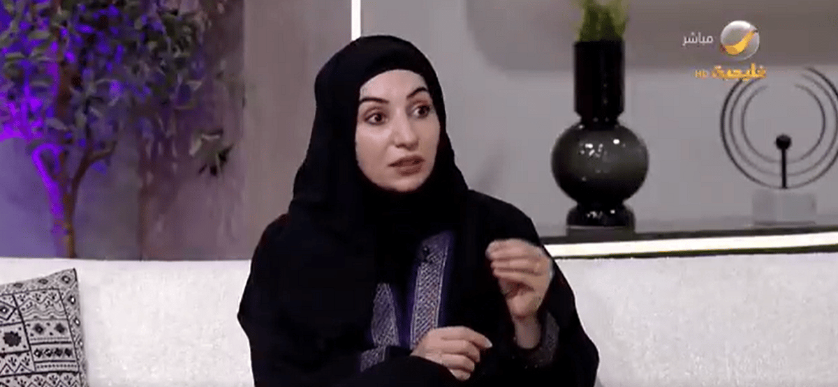 خبيرة: الشخص الثرثار لا يلتزم بآداب الاجتماع ويواجه مشكلات نفسية.
