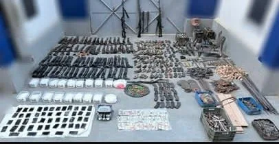 إلقاء القبض على 176 قطعة سلاح ناري مع 150 متهماً في غضون 24 ساعة إلقاء القبض على 176 قطعة سلاح ناري مع 150 متهماً في غضون 24 ساعة