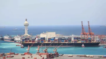 خدمة شحن مبتكرة تعزز الاتصال بين ميناء جدة الإسلامي ودول الهند ومصر وتركيا