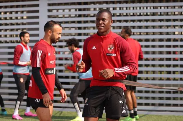 خطط ريبيرو لحل أزمة دفاع الأهلي في المباراة ضد إنتر ميامي بكأس العالم خطط ريبيرو لحل أزمة دفاع الأهلي في المباراة ضد إنتر ميامي بكأس العالم