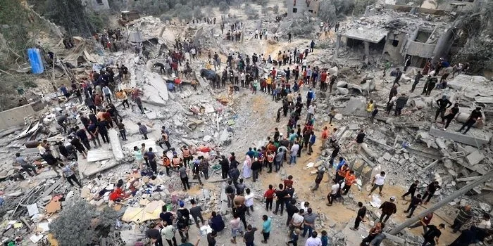 خمسة شهداء فلسطينيين نتيجة قصف إسرائيلي في شرق قطاع غزة خمسة شهداء فلسطينيين نتيجة قصف إسرائيلي في شرق قطاع غزة