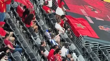 “دعم عربي”.. علم المغرب يزين مدرجات جمهور الأهلي قبل مواجهة بورتو (فيديو)