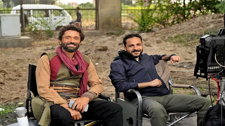 دعواتنا باستمرار هذه النعمة.. كريم محمود عبدالعزيز يرسل رسالة إلى المخرج بيتر