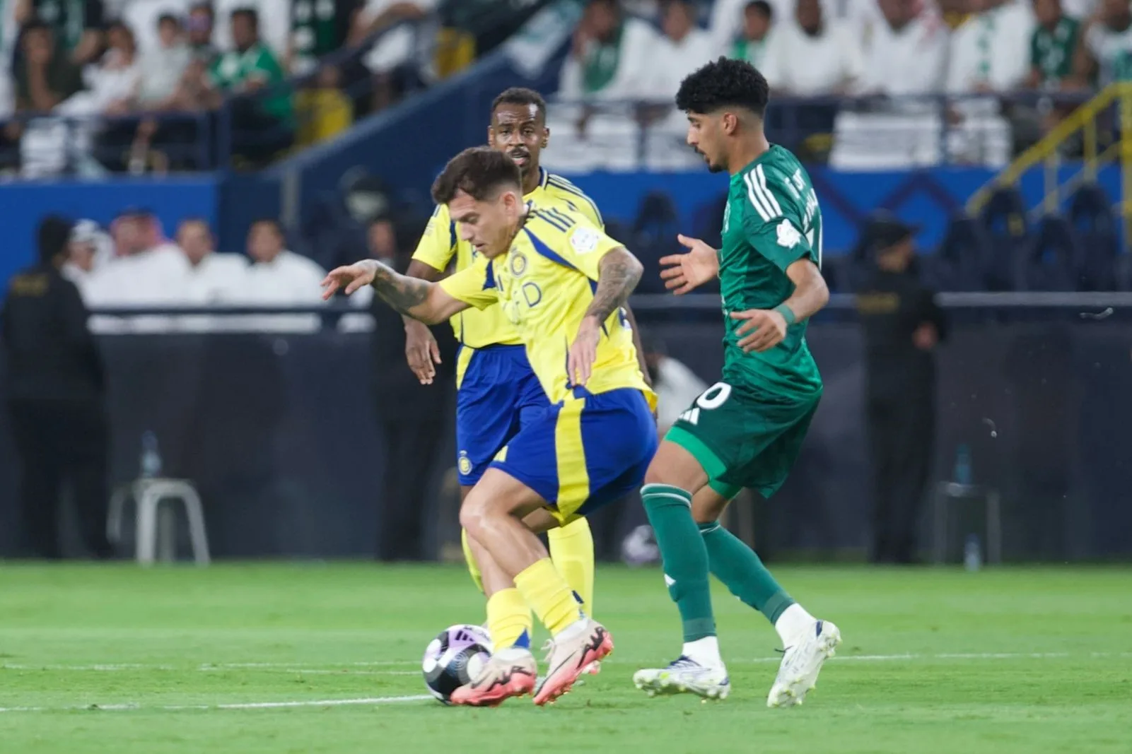 دفاع صلب يقترب من تحقيق النصر