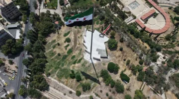 دمشق تتجه نحو “النظام المالي” عبر الريال القطري.. هل بدأت خطوات رفع الحصار؟