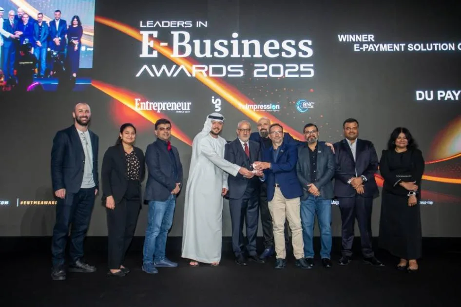 «دو» تفوز بجائزة أفضل خيارات الدفع الإلكتروني لعام 2025 «دو» تفوز بجائزة أفضل خيارات الدفع الإلكتروني لعام 2025