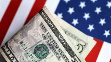 دويتشه بنك: توقعات بتباطؤ الاقتصاد الأمريكي ودلالات على تراجع هيمنة الدولار عالميًا
