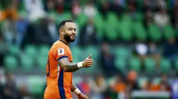 ديباي يتساوى مع فان بيرسي كأفضل هداف في تاريخ منتخب هولندا