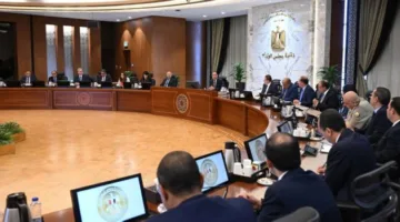 رئيس الحكومة المصرية: مخزون السلع مستقر وزيادة الرقابة لمواجهة ارتفاع الأسعار والتوترات الإقليمية