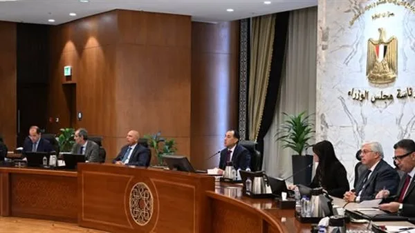 رئيس الحكومة يقود اجتماع الفريق الوزاري لريادة الأعمال رئيس الحكومة يقود اجتماع الفريق الوزاري لريادة الأعمال