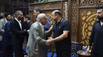 رئيس الزمالك يعزي في وفاة والد محمد طارق (صور)