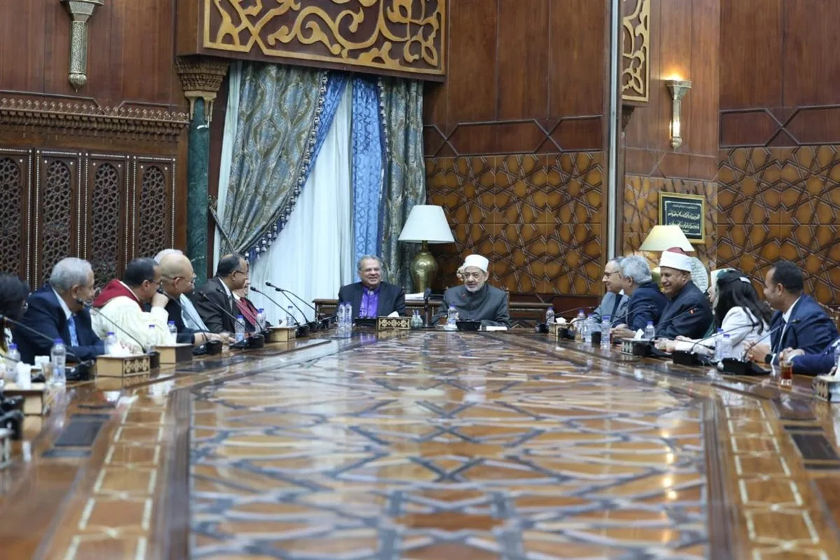 رئيس الطائفة الإنجيلية يقوم بزيارة شيخ الأزهر لتهنئته بعيد الأضحى