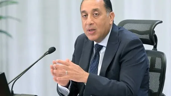 رئيس الوزراء يبارك شيخ الأزهر بمناسبة العام الهجري الجديد رئيس الوزراء يبارك شيخ الأزهر بمناسبة العام الهجري الجديد