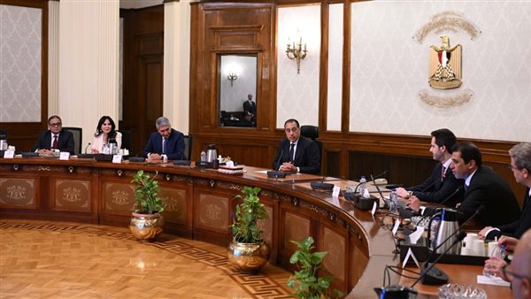 رئيس الوزراء يجتمع مع الرئيس الإقليمي لمجموعة فنادق “حياة” العالمية ورئيس شركة “أدد العقارية” رئيس الوزراء يجتمع مع الرئيس الإقليمي لمجموعة فنادق “حياة” العالمية ورئيس شركة “أدد العقارية”