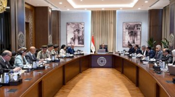 رئيس الوزراء يراقب الجهود المبذولة لتأمين احتياجات مياه الشرب الأساسية