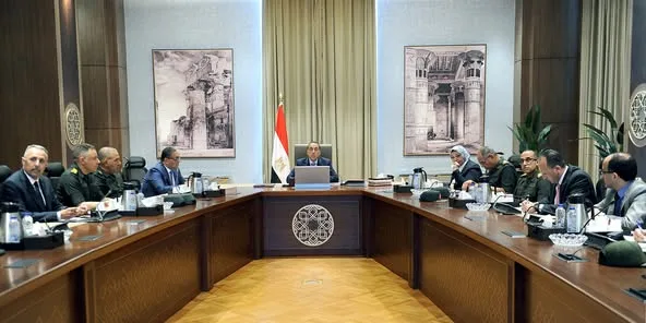 رئيس الوزراء يراقب تقدم الأعمال في مشاريع البنية التحتية والدلتا الجديدة وإعادة تأهيل الأراضي الزراعية. رئيس الوزراء يراقب تقدم الأعمال في مشاريع البنية التحتية والدلتا الجديدة وإعادة تأهيل الأراضي الزراعية.