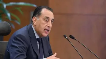 رئيس الوزراء يراقب خطوات تقليل استهلاك الكهرباء في المنطقة الحكومية بالعاصمة الإدارية