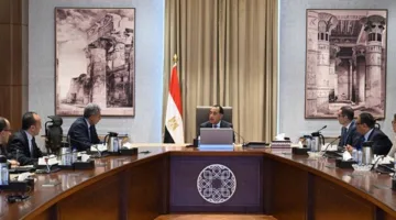 رئيس الوزراء يسلط الضوء على فرص الاستثمار في مجالي السياحة والآثار (جميع التفاصيل)