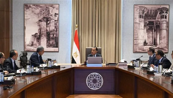 رئيس الوزراء يسلط الضوء على فرص الاستثمار في مجالي السياحة والآثار (جميع التفاصيل) رئيس الوزراء يسلط الضوء على فرص الاستثمار في مجالي السياحة والآثار (جميع التفاصيل)