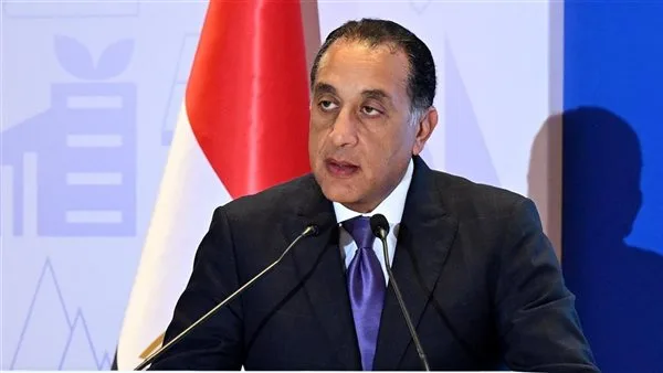 رئيس الوزراء يشرع في جولة لمراقبة جاهزية البنية التحتية لاستيراد الغاز في «السخنة» رئيس الوزراء يشرع في جولة لمراقبة جاهزية البنية التحتية لاستيراد الغاز في «السخنة»