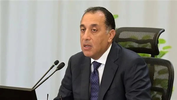 رئيس الوزراء ينطلق في جولة تفقدية لعدد من المصانع في 6 أكتوبر رئيس الوزراء ينطلق في جولة تفقدية لعدد من المصانع في 6 أكتوبر