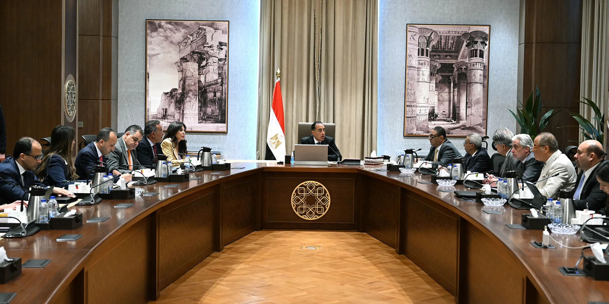 رئيس الوزراء يواصل متابعة جديدات تنظيم احتفال افتتاح المتحف المصري الكبير رئيس الوزراء يواصل متابعة جديدات تنظيم احتفال افتتاح المتحف المصري الكبير
