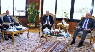 رئيس حماية المستهلك يتناقش مع وزير الطيران حول تعزيز ثقة السياح الأجانب في الاقتصاد المصري