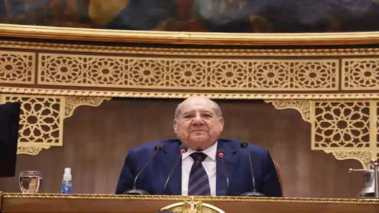 رئيس مجلس الشيوخ يبعث تهانيه للرئيس السيسي بمناسبة عيد الأضحى رئيس مجلس الشيوخ يبعث تهانيه للرئيس السيسي بمناسبة عيد الأضحى