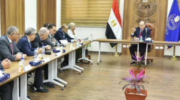رئيس هيئة الدواء يتباحث مع ممثلي شركات توزيع الأدوية حول استمرارية توفير المستحضرات الطبية