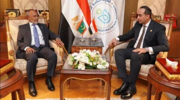 رئيس هيئة الرعاية الصحية يلتقي وزير الصحة الموريتاني لمناقشة تعزيز التعاون وتبادل الخبرات المصرية