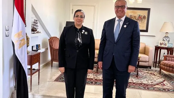 رئيسة المجلس القومي للمرأة تتفقد سفارة مصر في الجزائر رئيسة المجلس القومي للمرأة تتفقد سفارة مصر في الجزائر