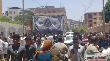 راحة بين طلاب الثانوية العامة في قنا لسهولة امتحاني التربية الوطنية والدينية.