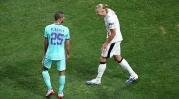 رامي ربيعة يعزز التشكيلة المرتقبة لفريق العين في مواجهة الوداد بكأس العالم للأندية