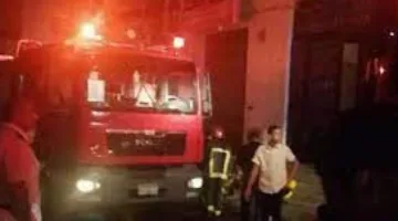 رجال الدفاع المدني يطفئون حريقاً في شقة سكنية بمنطقة فيصل