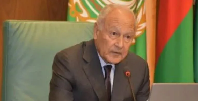 أبو الغيط: الدول العربية لها الحق في حماية سيادتها من أي اعتداء بعد هجوم إيران على قاعدة العديد في قطر أبو الغيط: الدول العربية لها الحق في حماية سيادتها من أي اعتداء بعد هجوم إيران على قاعدة العديد في قطر