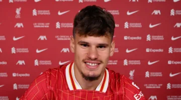 رسميًا.. ليفربول يُعلن اتفاقه مع اللاعب المجري كيركيز من بورنموث