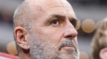 رسميًا: مدرب منتخب بولندا يستقيل عقب حدوث أزمة مع ليفاندوفسكي