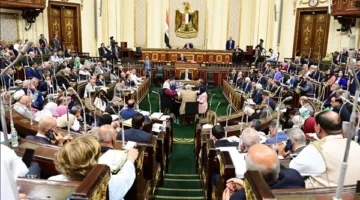رفع الجلسة العامة لمجلس النواب واستئناف الاجتماعات غدًا لمتابعة مناقشات مشروع الميزانية الجديدة.