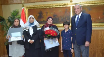 رمز للعطاء والتضحية: محافظ الغربية يكرم الأمهات المتميزات ويشير إلى أن المرأة المصرية ستظل أساس بناء الوطن