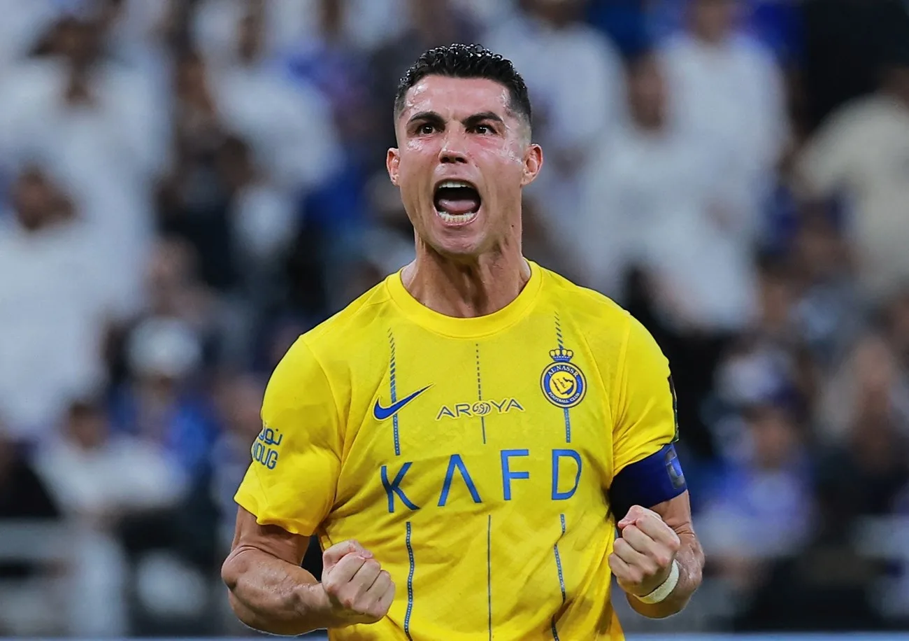 رومانو: النصر يسعى لإبرام صفقات بارزة لتعزيز بقاء رونالدو رومانو: النصر يسعى لإبرام صفقات بارزة لتعزيز بقاء رونالدو