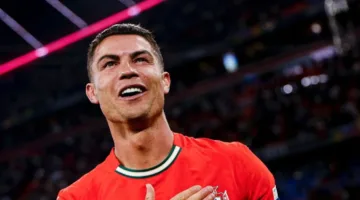 رونالدو يجيب على عرض ريفر بلايت بعبارة مدهشة.