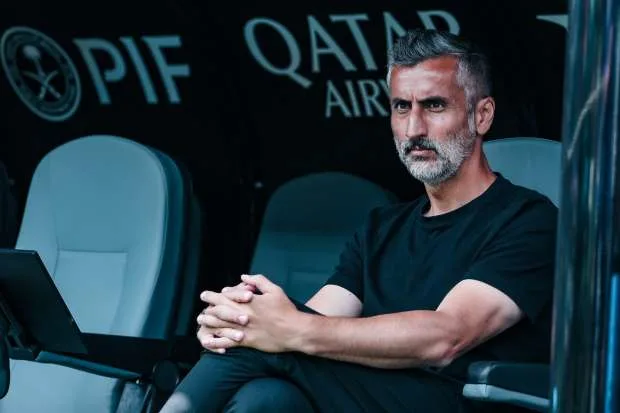 ريبيرو يحدد الثلاثي المهاجم للأهلي في مواجهة بورتو البرتغالي ريبيرو يحدد الثلاثي المهاجم للأهلي في مواجهة بورتو البرتغالي