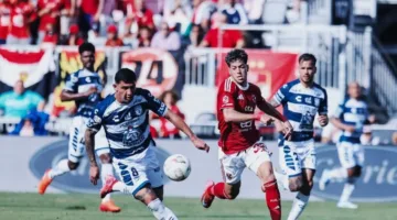 ريبييرو يسعى لودية جديدة.. الأهلي يتفاوض مع أندية أمريكية تحضيرًا لكأس العالم للأندية