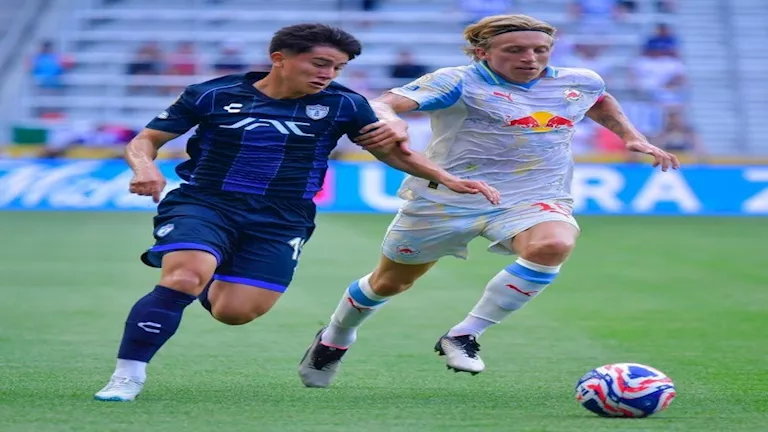 ريد بول سالزبورج يتغلب على باتشوكا المكسيكي بهدفين في كأس العالم للأندية ريد بول سالزبورج يتغلب على باتشوكا المكسيكي بهدفين في كأس العالم للأندية
