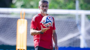 ريفيرو يختار بديل كوكا في تشكيل الأهلي لمواجهة بالميراس في كأس العالم للأندية