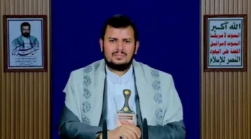 زعيم الحوثيين يؤكد دعمه للرد الإيراني ويهدد تل أبيب بنزاع مستمر