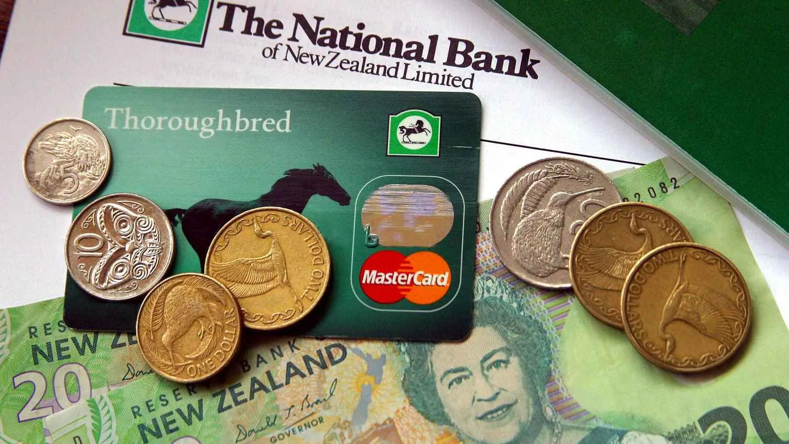 زوج NZD/USD يختبر مستويات تصحيح فيبوناتشي الرئيسية للاتجاه النزولي. زوج NZD/USD يختبر مستويات تصحيح فيبوناتشي الرئيسية للاتجاه النزولي.
